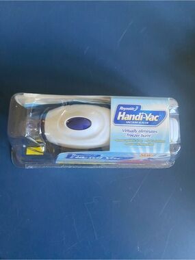 Reynolds Handi-Vac Hand Pump Vacuum Sealer Freezer Storage Bag Starter Kit New